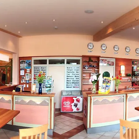 阿尔淘斯jufa酒店 酒店