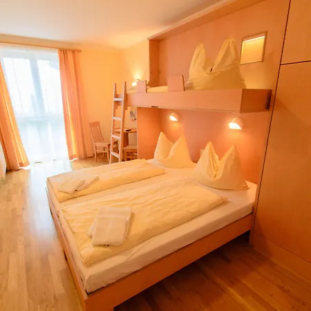 阿尔淘斯jufa酒店 3* 奥尔陶斯