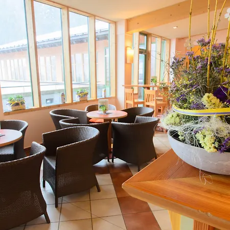 阿尔淘斯jufa酒店 3* 奥尔陶斯