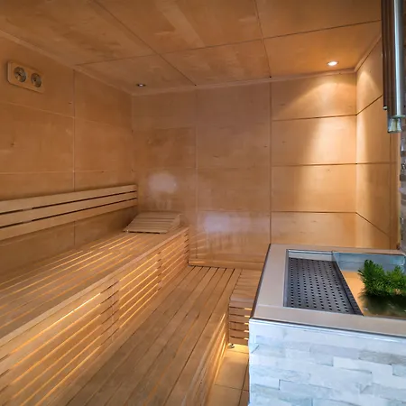 Hotel Jufa 3*